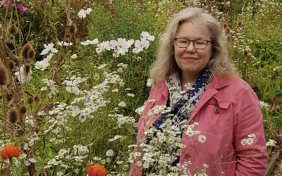 Melanie Taylor Honoured with Two GardenComm Silver Laurels for Garden Writing